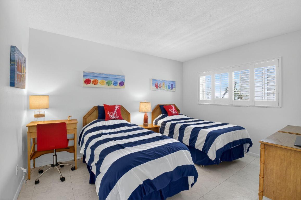 PENTHOUSE HIGHLANDS CONDO - Residential Lease