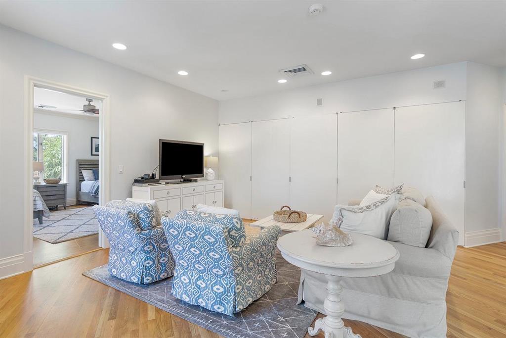 BEACHWAY NORTH - Residential