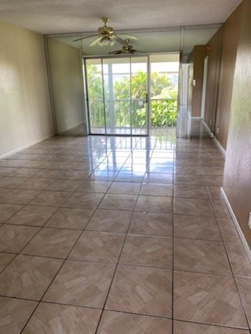 Beautiful End Unit. Across from Shopping and services. 55+ Community. Credit Score 675
Tenant Occupied. Showing by appointment only. Text Agent.