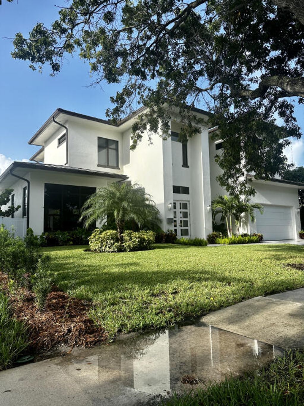 Photo of 233 Desota Road, West Palm Beach, FL 33405 (MLS # R10950097)