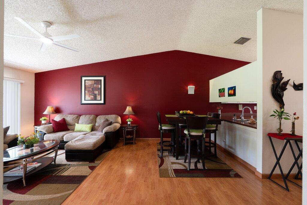 BOYNTON LAKES 2 - Residential