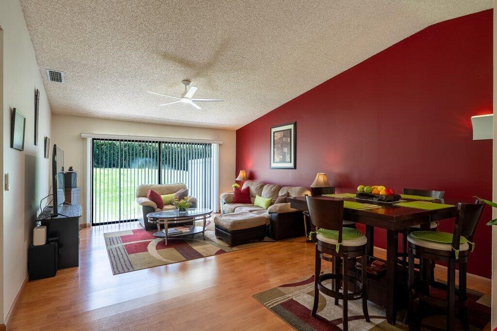 BOYNTON LAKES 2 - Residential