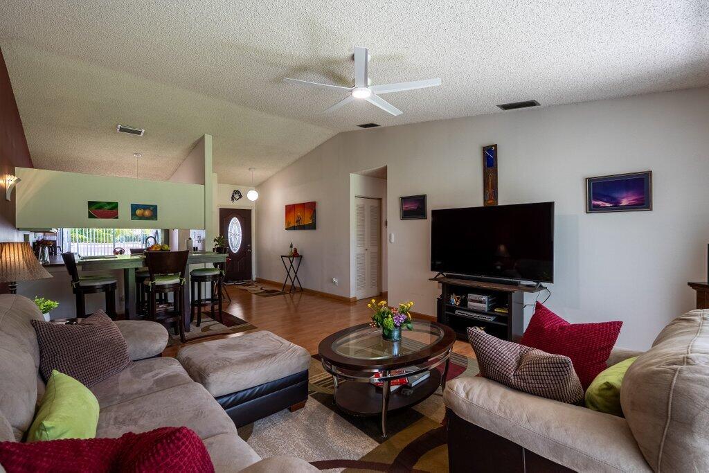 BOYNTON LAKES 2 - Residential