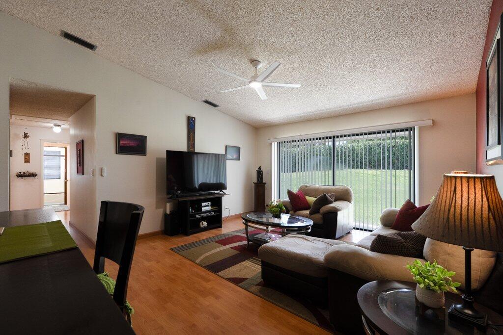 BOYNTON LAKES 2 - Residential