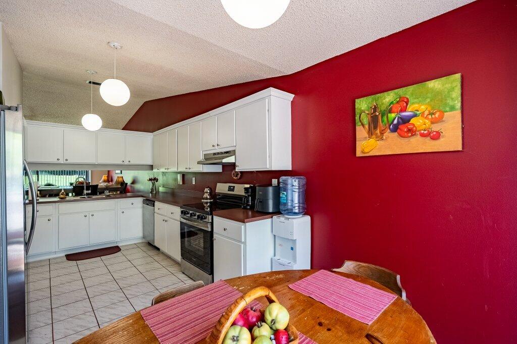 BOYNTON LAKES 2 - Residential