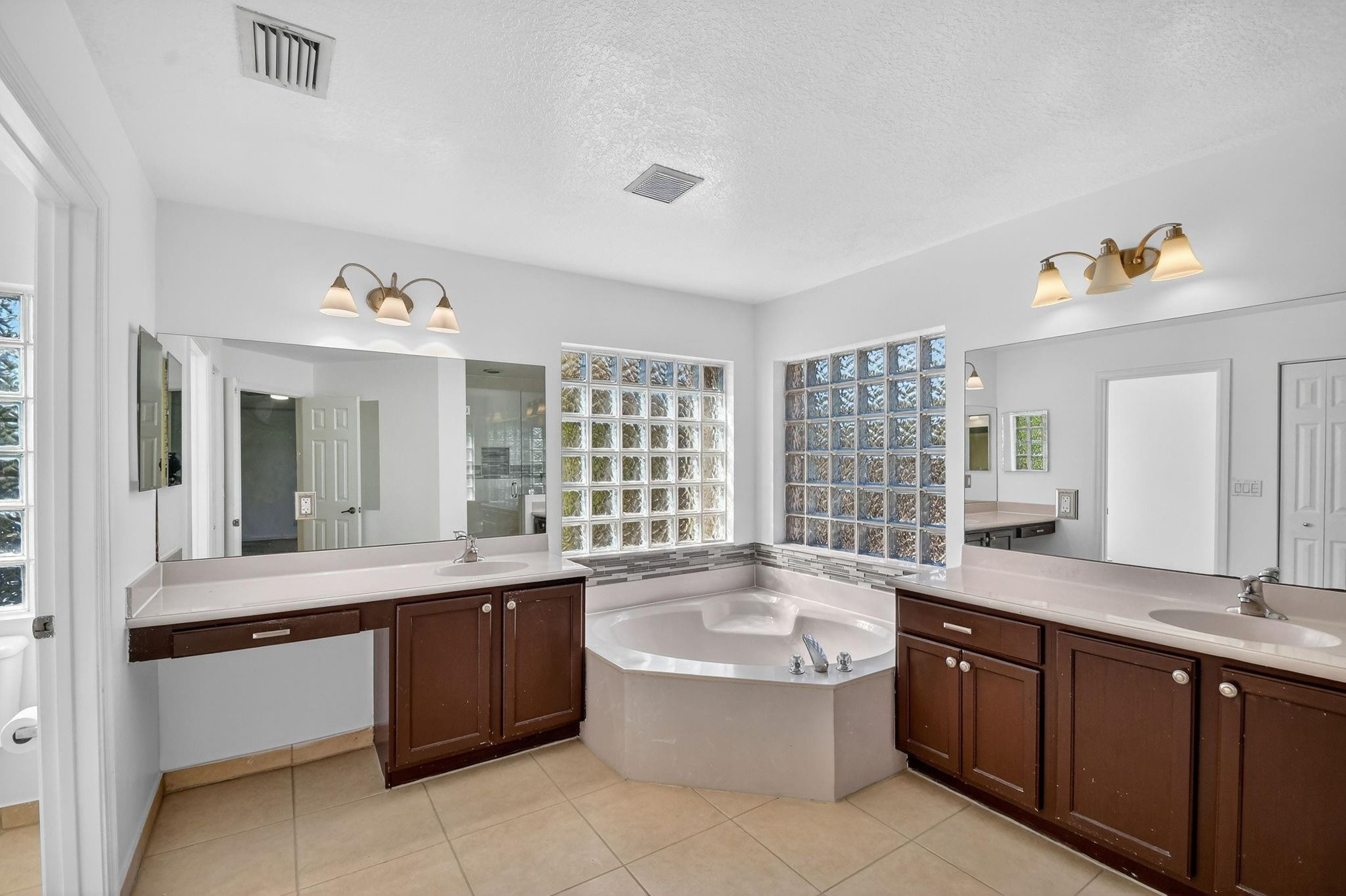 Thousand Oaks - Residential