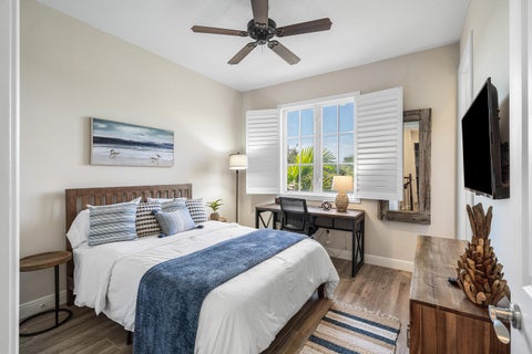 Tiny photo for 813 Estancia Way, Boynton Beach, FL 33435 (MLS # B26070879)