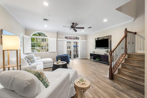 Tiny photo for 813 Estancia Way, Boynton Beach, FL 33435 (MLS # B26070879)