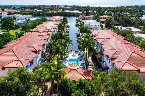 Tiny photo for 813 Estancia Way, Boynton Beach, FL 33435 (MLS # B26070879)