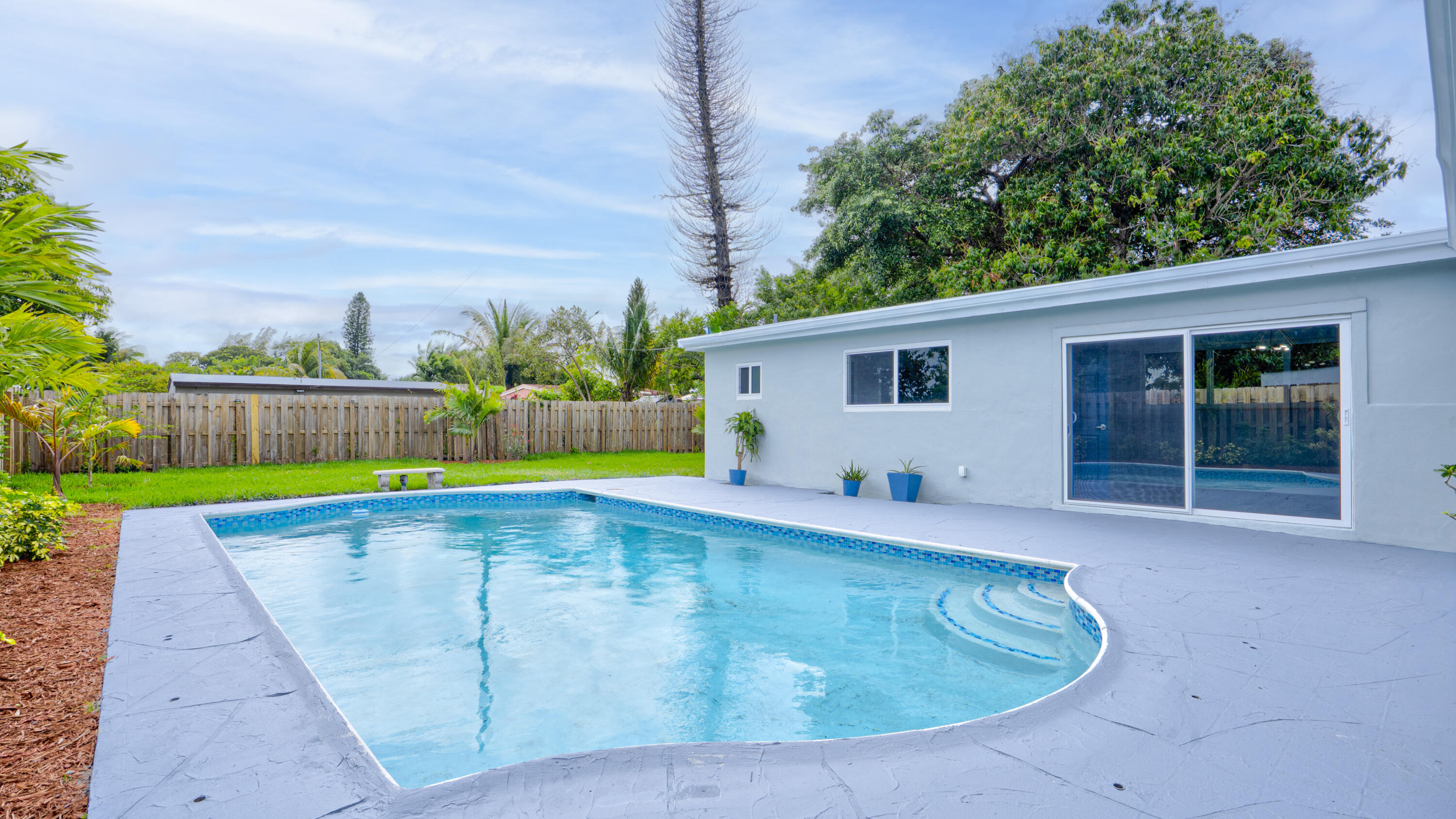 LAUDERDALE MANORS AMEN RESUB - Residential