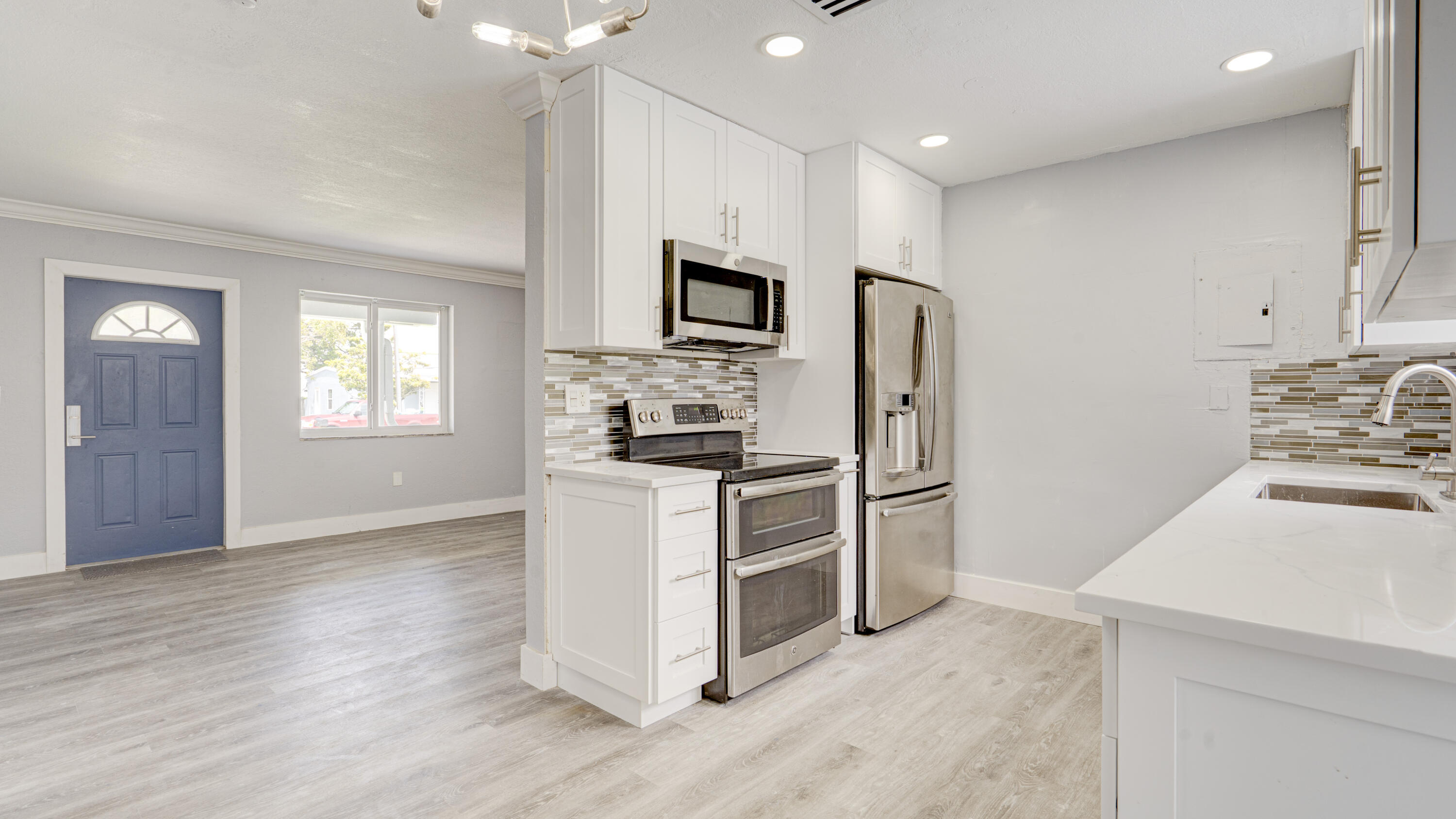 LAUDERDALE MANORS AMEN RESUB - Residential