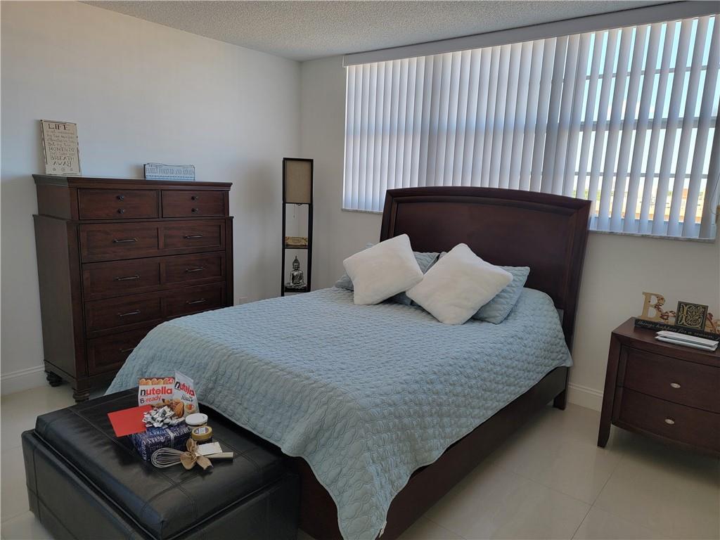 MEADOWBROOK APTS 10 CONDO - Residential