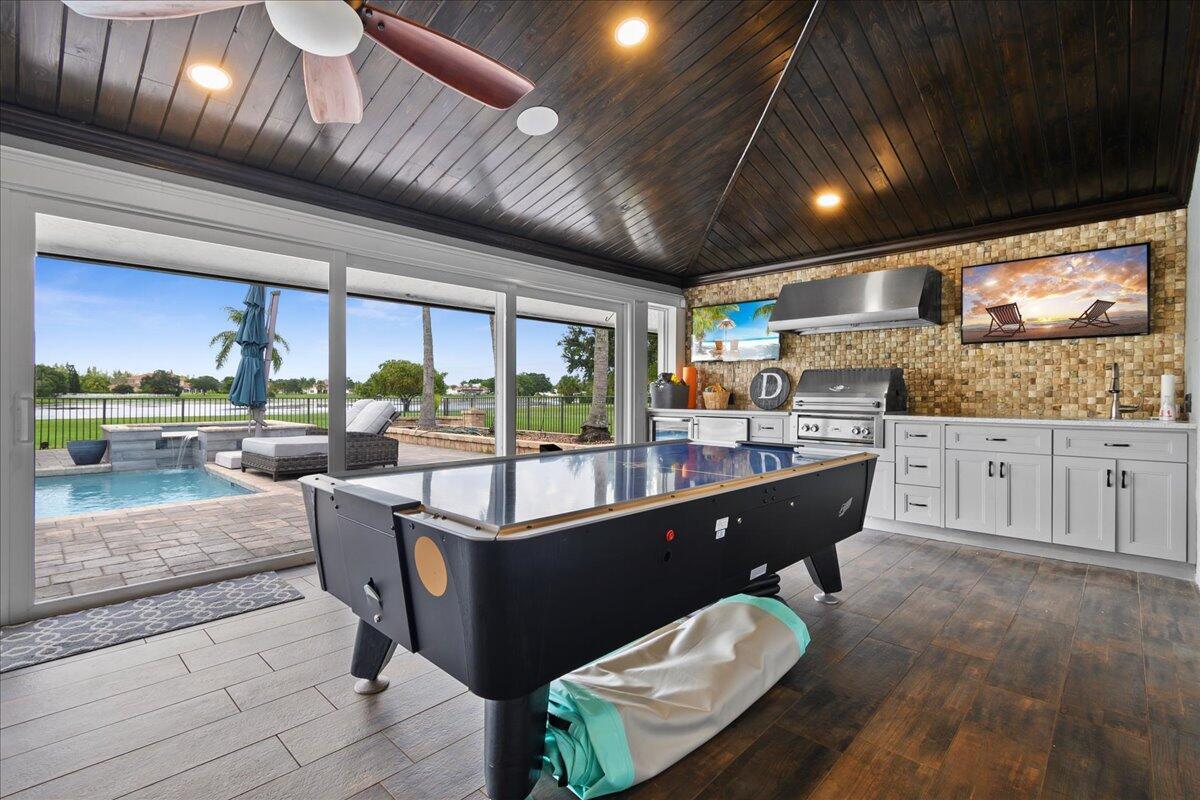 LEXINGTON I OF SHERBROOKE - Residential