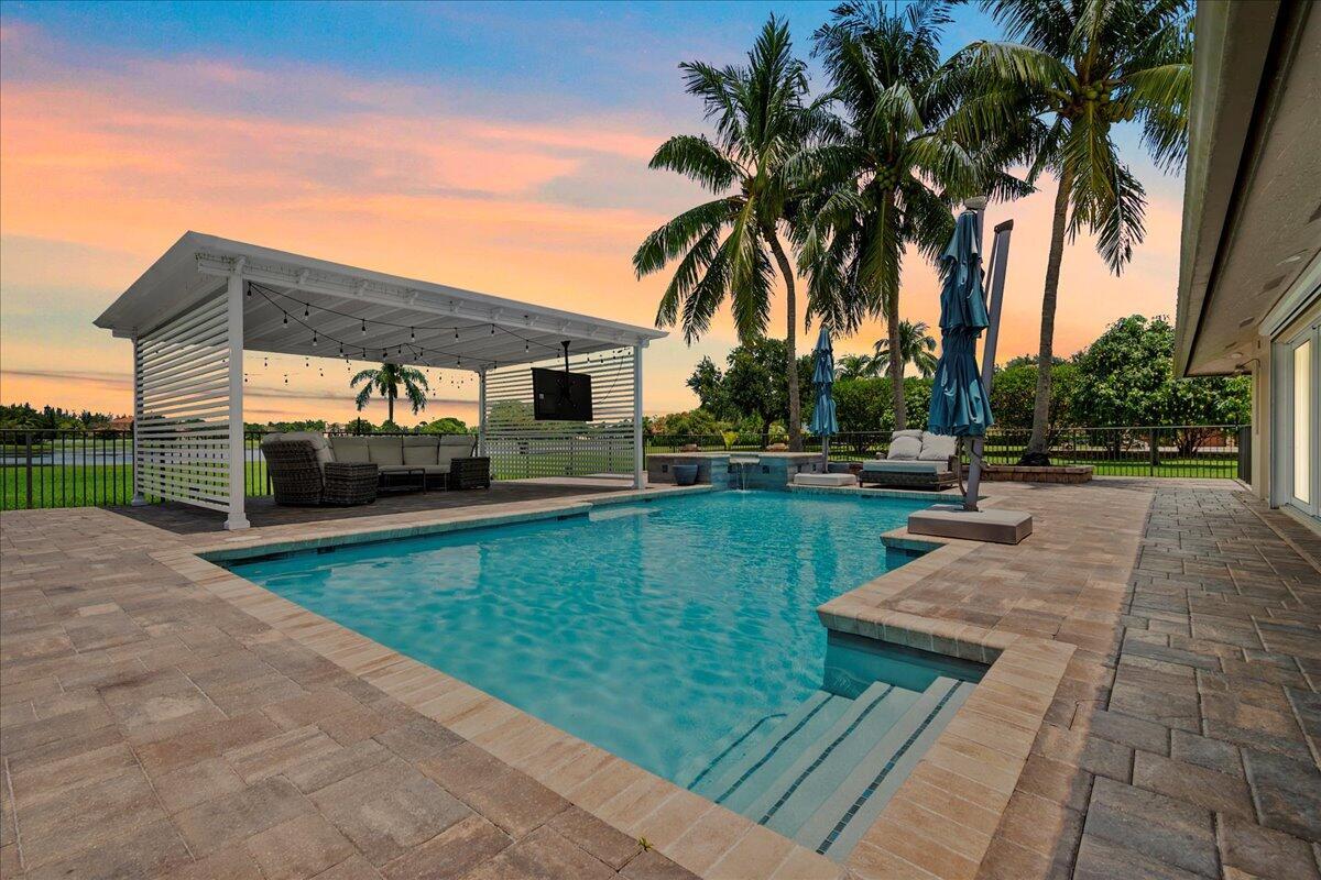 LEXINGTON I OF SHERBROOKE - Residential