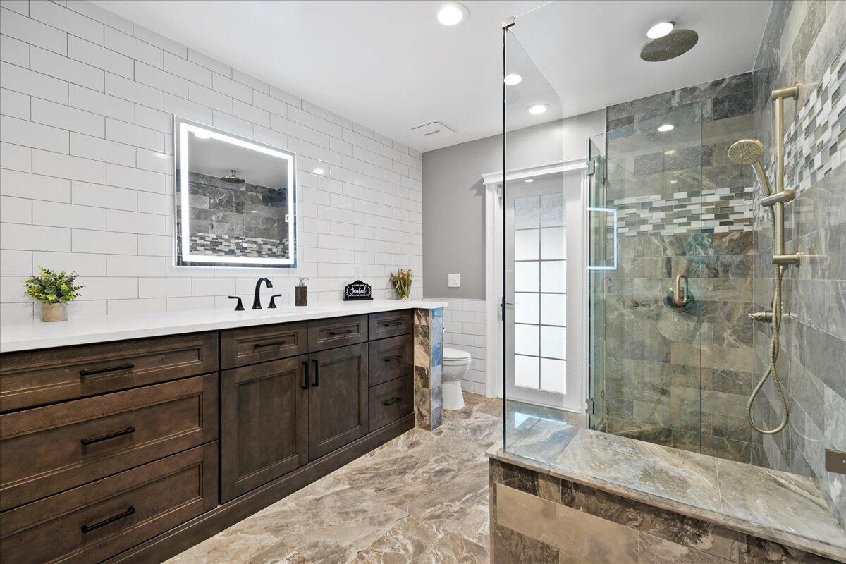 LEXINGTON I OF SHERBROOKE - Residential