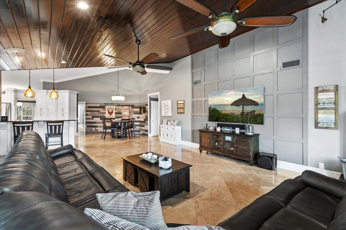 LEXINGTON I OF SHERBROOKE - Residential