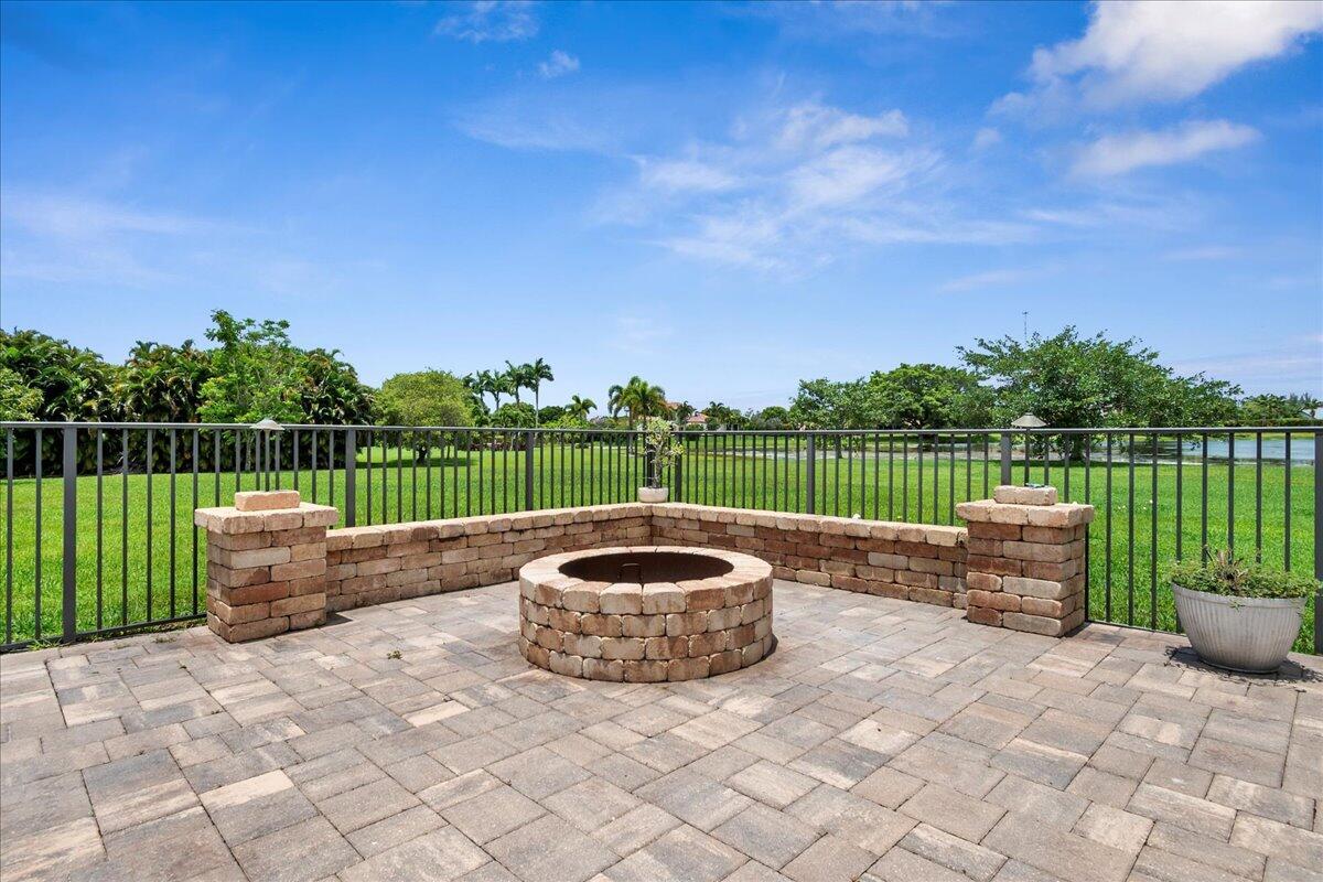 LEXINGTON I OF SHERBROOKE - Residential