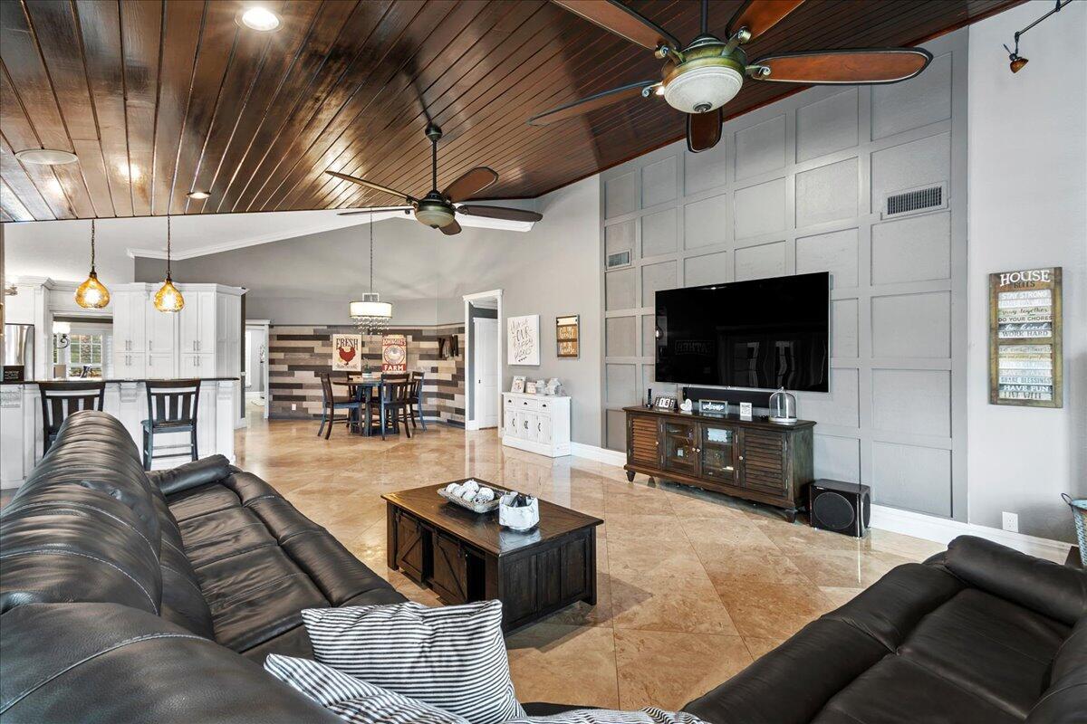 LEXINGTON I OF SHERBROOKE - Residential