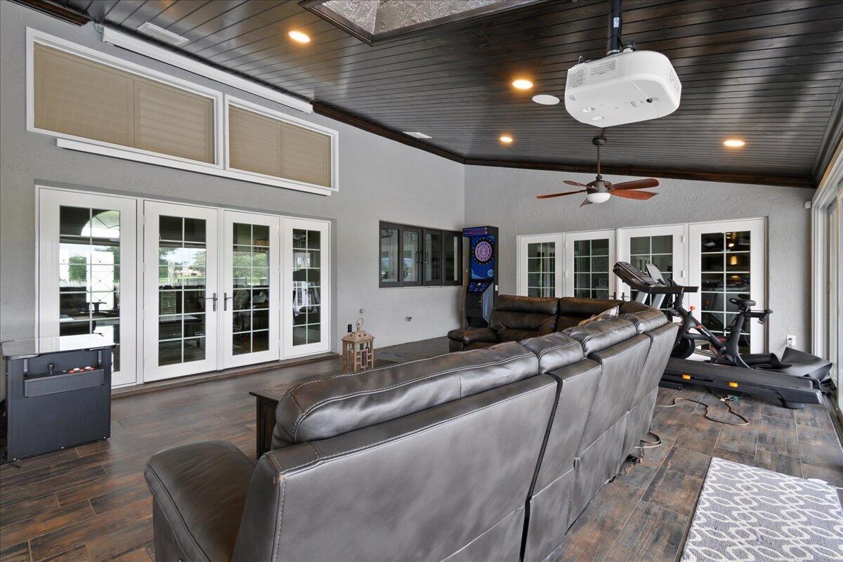 LEXINGTON I OF SHERBROOKE - Residential