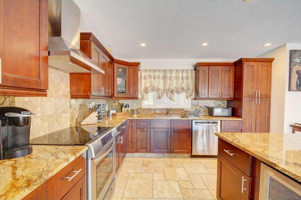 CORAL RIDGE ISLES - Residential