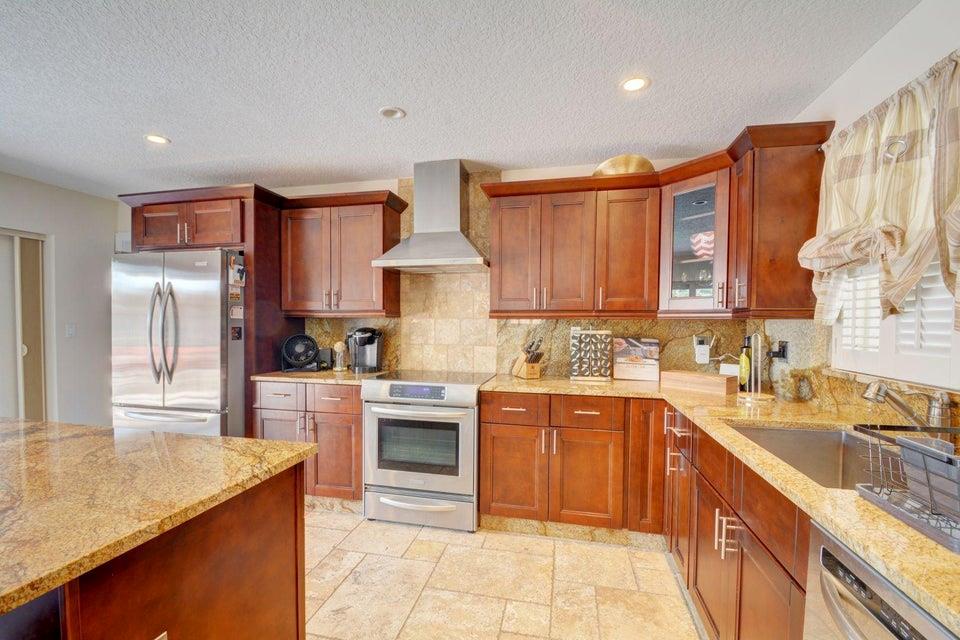 CORAL RIDGE ISLES - Residential