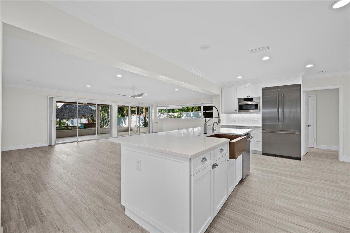 Intracoastal Park - Residential Lease