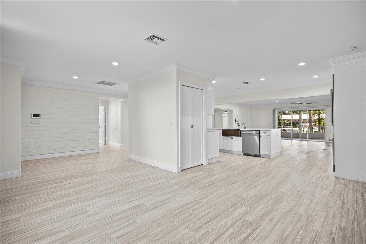 Intracoastal Park - Residential Lease