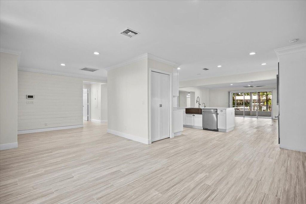 Photo of 12831 S Shore Drive, Palm Beach Gardens, FL 33410 (MLS # R11144694)