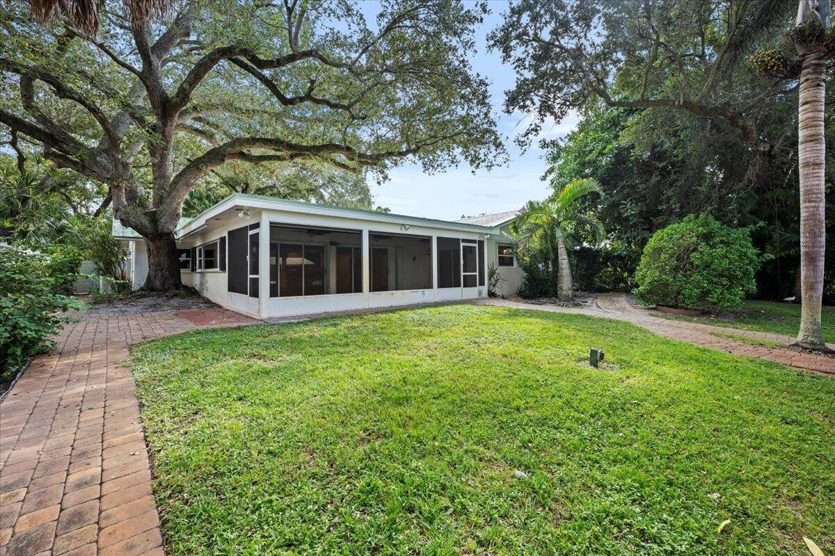 Intracoastal Park - Residential Lease