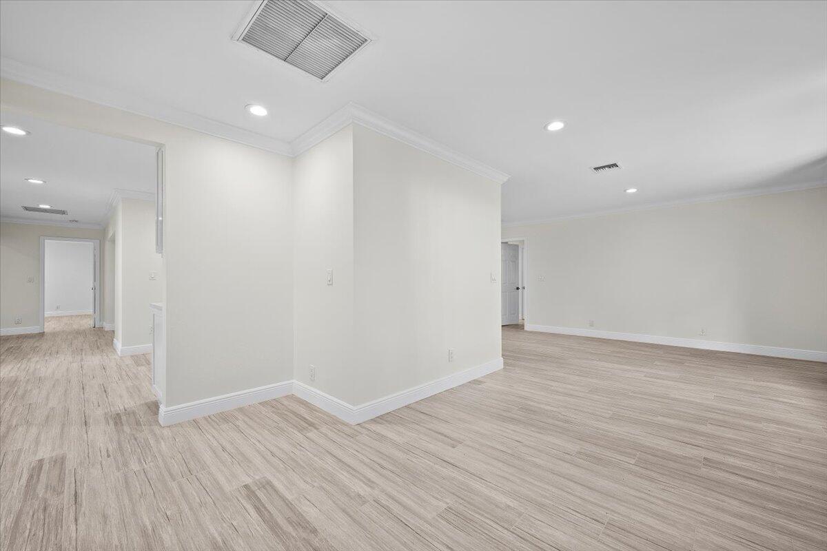 Intracoastal Park - Residential Lease