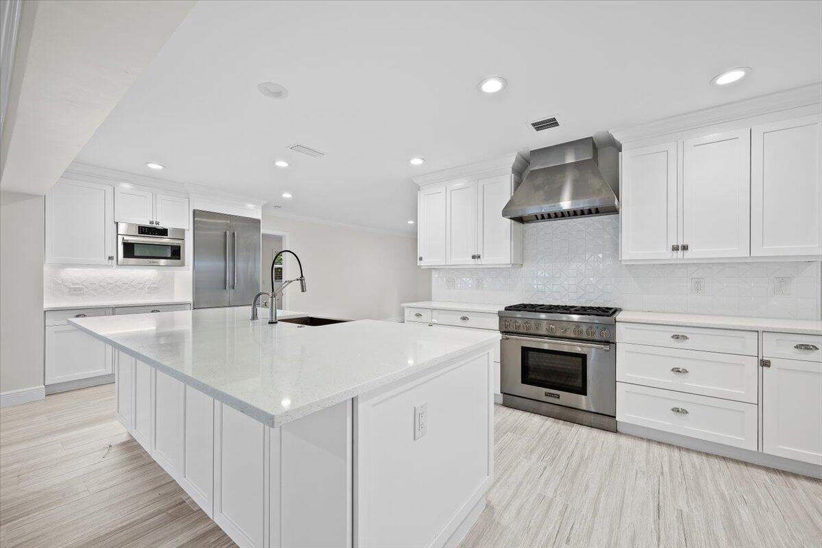 Intracoastal Park - Residential Lease