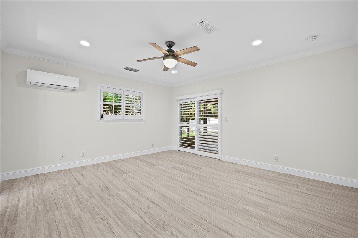 Intracoastal Park - Residential Lease