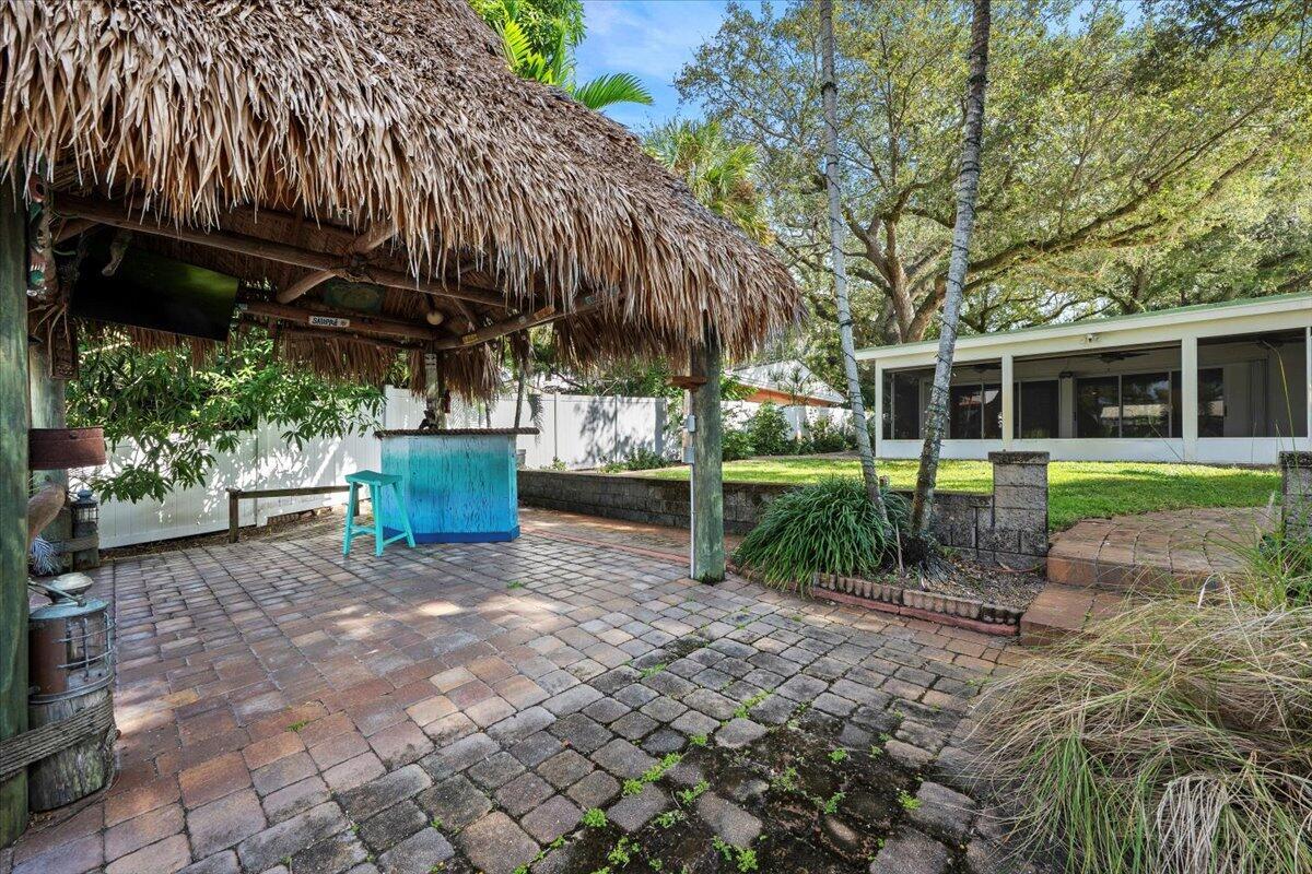 Intracoastal Park - Residential Lease