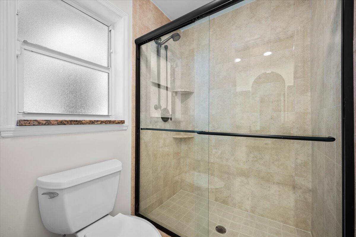 Intracoastal Park - Residential Lease