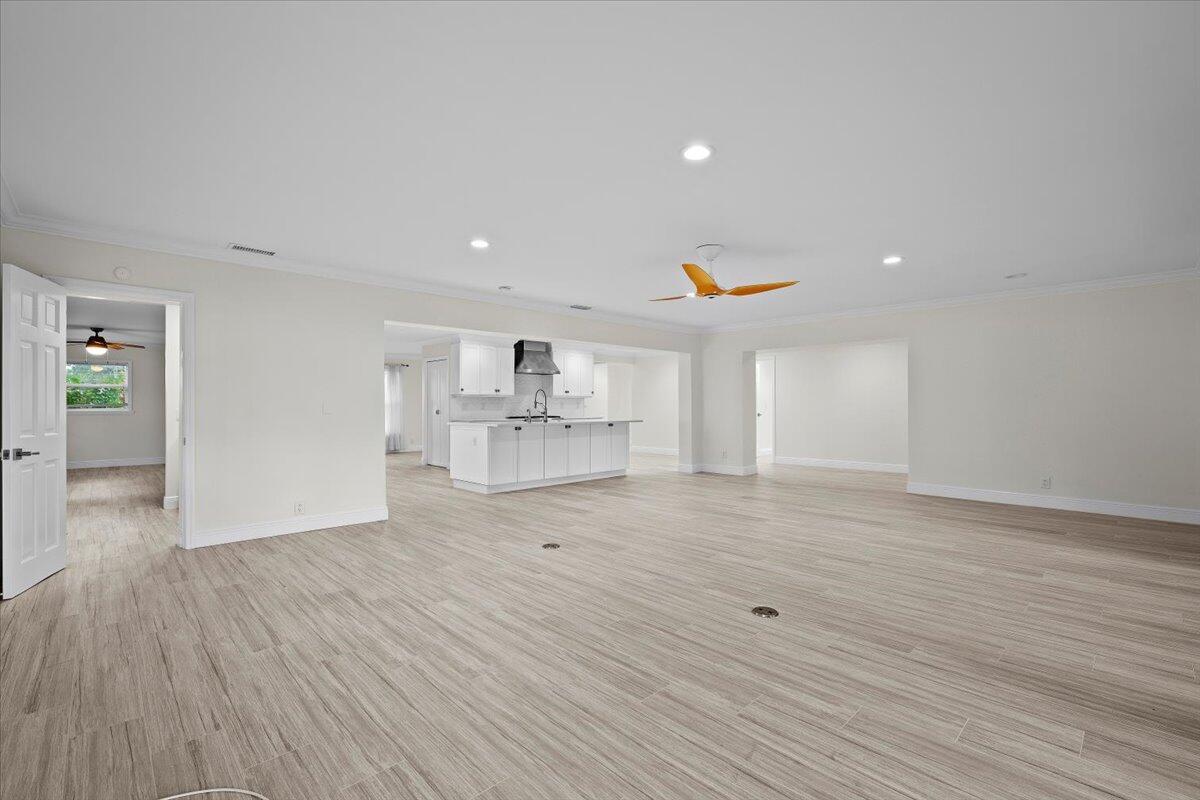 Intracoastal Park - Residential Lease