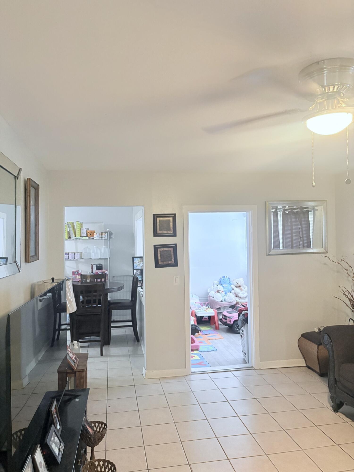 SAN LUCIE PLAZA SUBDIVISION UNIT 1 - Residential