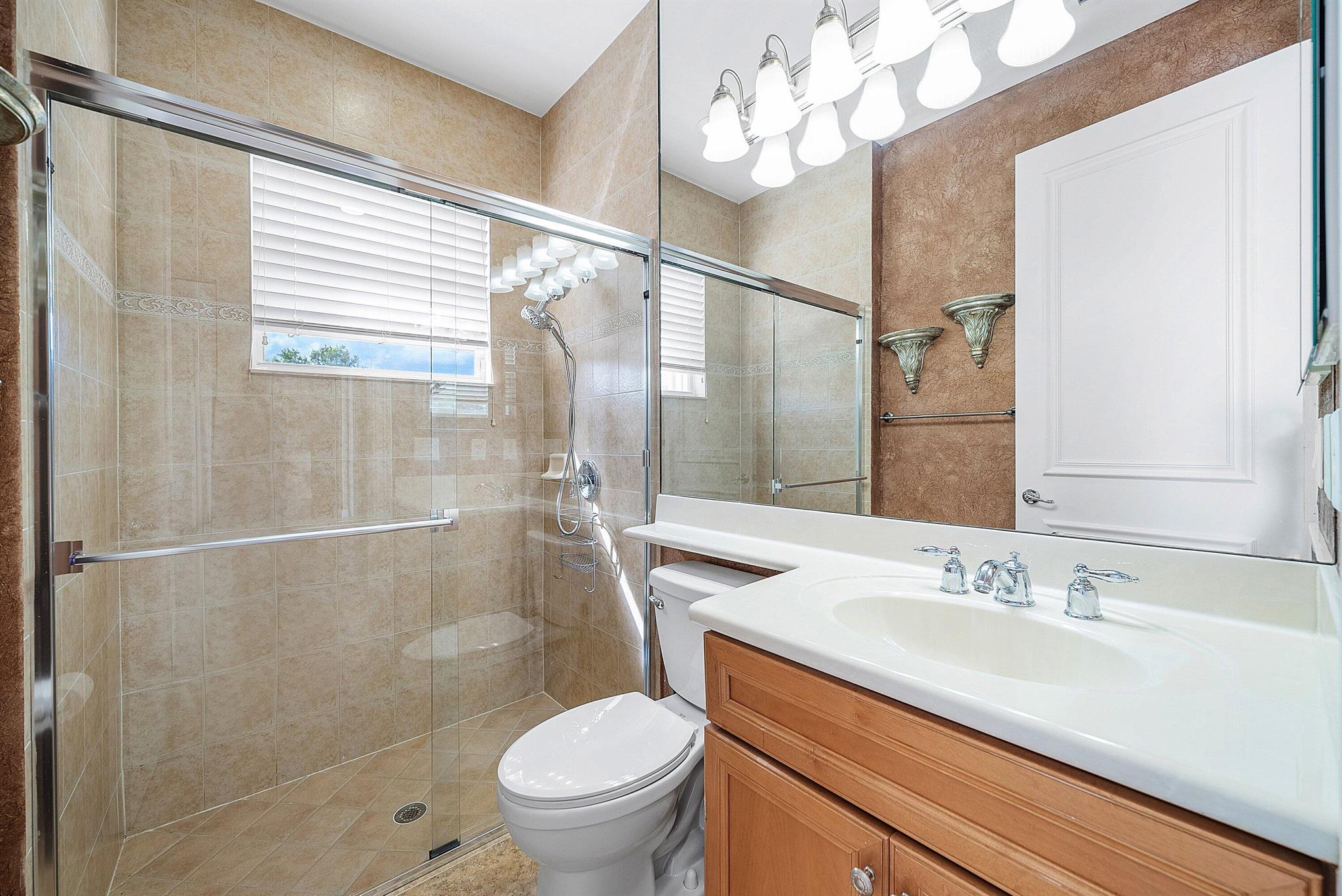 CANYON ISLES 1 - Residential