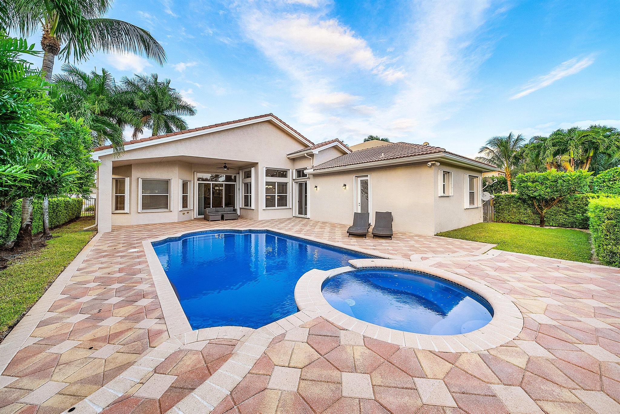 CANYON ISLES 1 - Residential