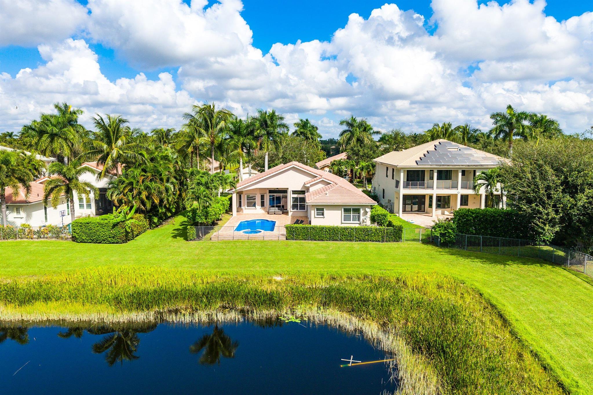 CANYON ISLES 1 - Residential