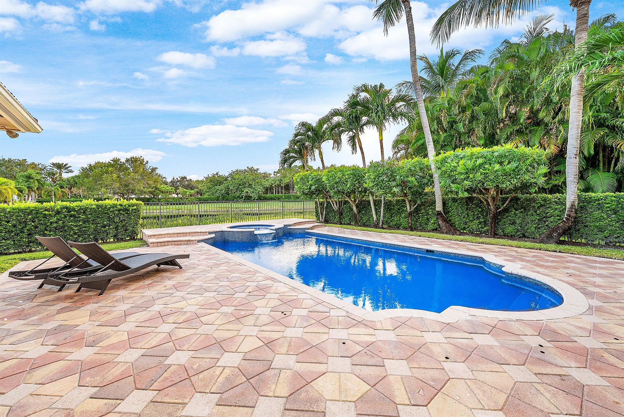 CANYON ISLES 1 - Residential