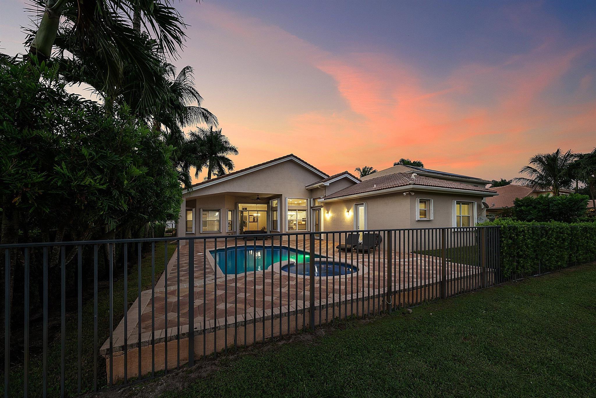 CANYON ISLES 1 - Residential