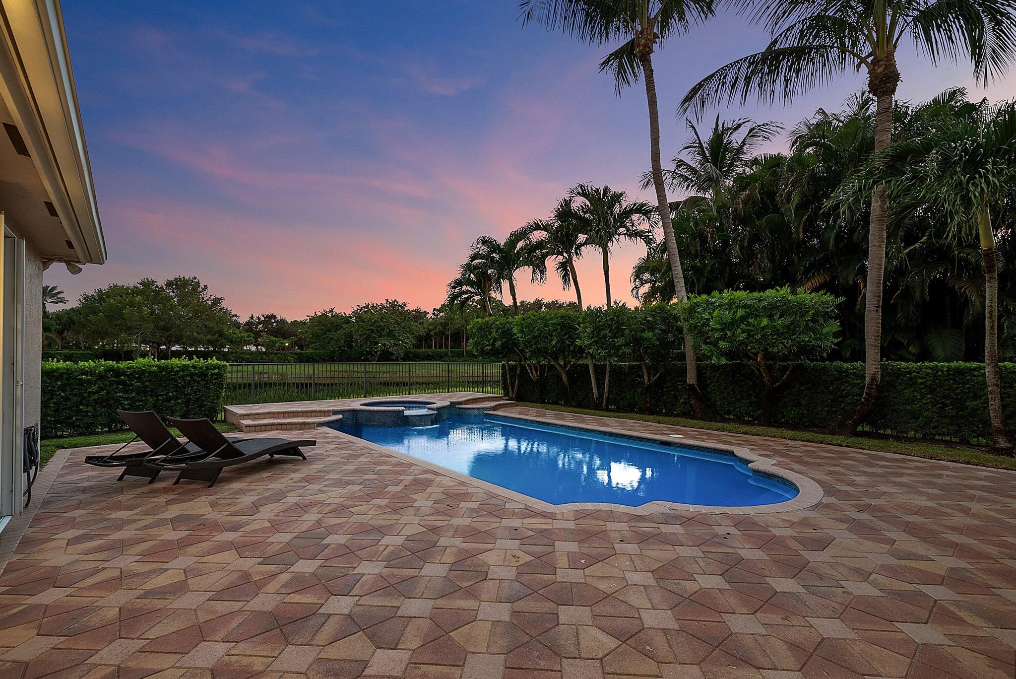CANYON ISLES 1 - Residential