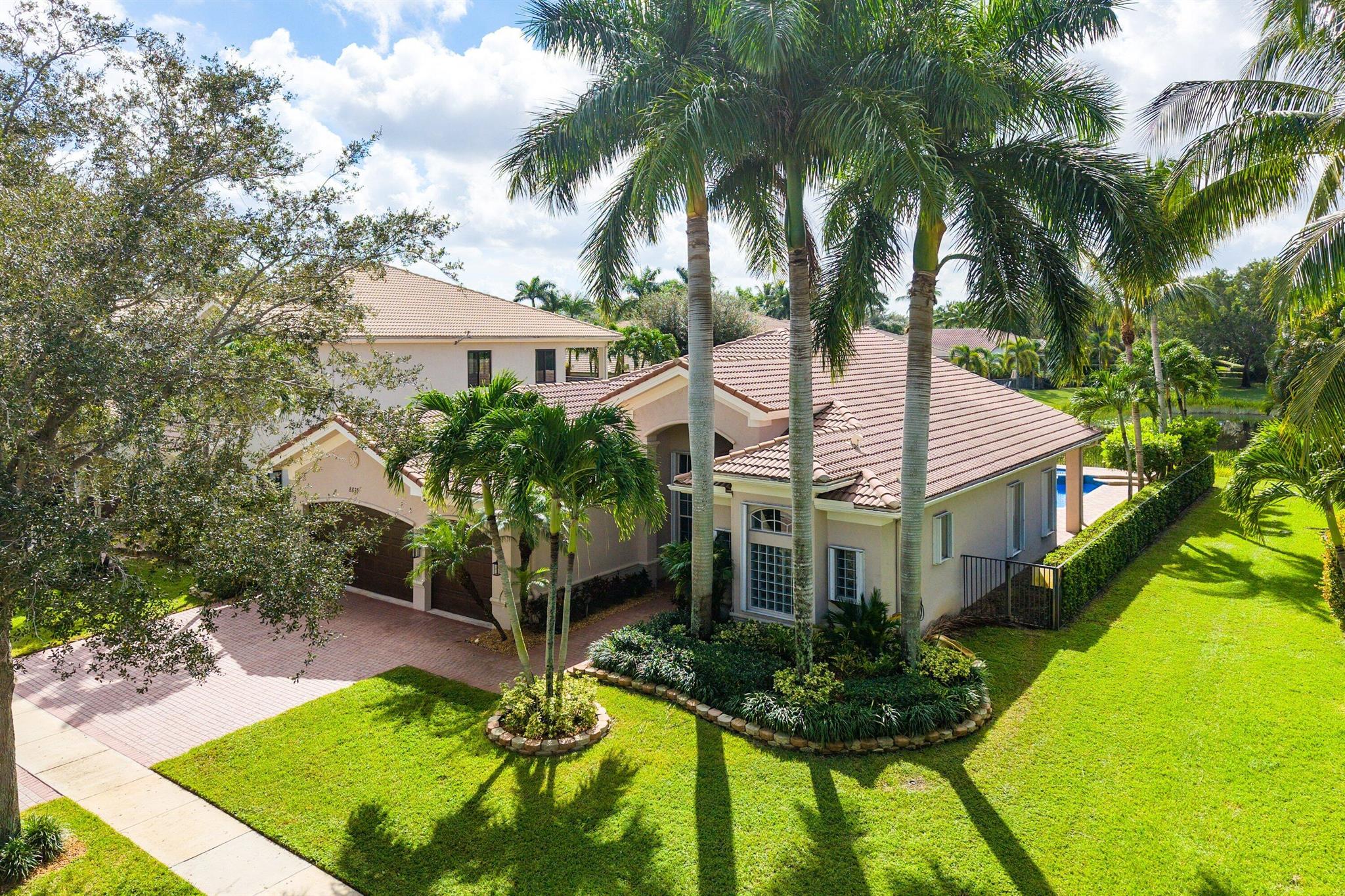 CANYON ISLES 1 - Residential