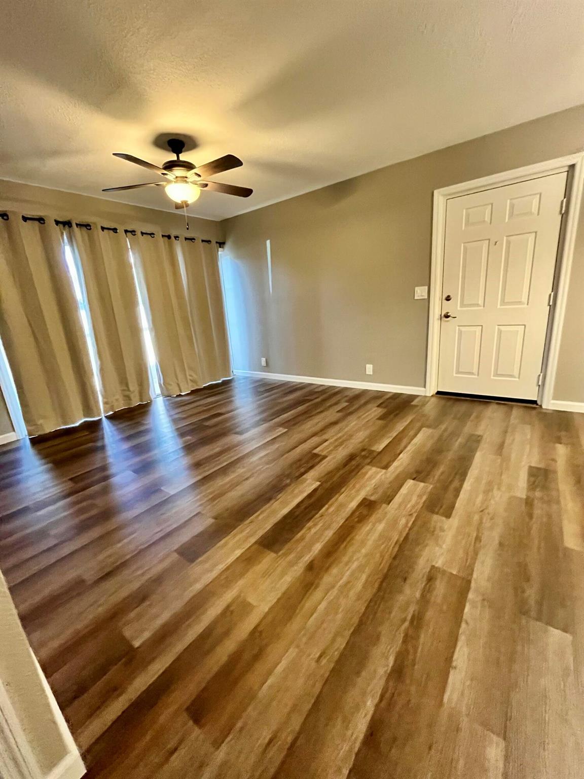 MIDPORT PLACE II, A CONDO - Residential