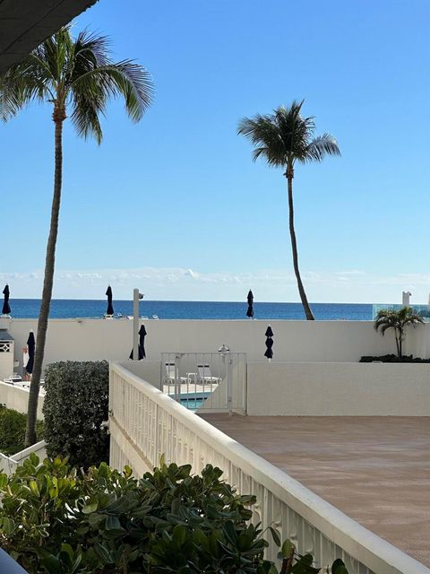 A home in South Palm Beach