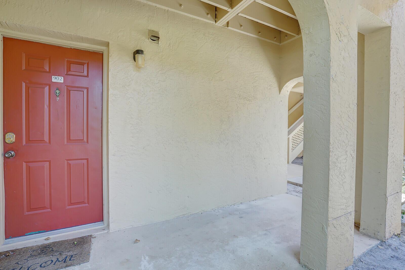 PALM LAKE CONDO - Residential Lease