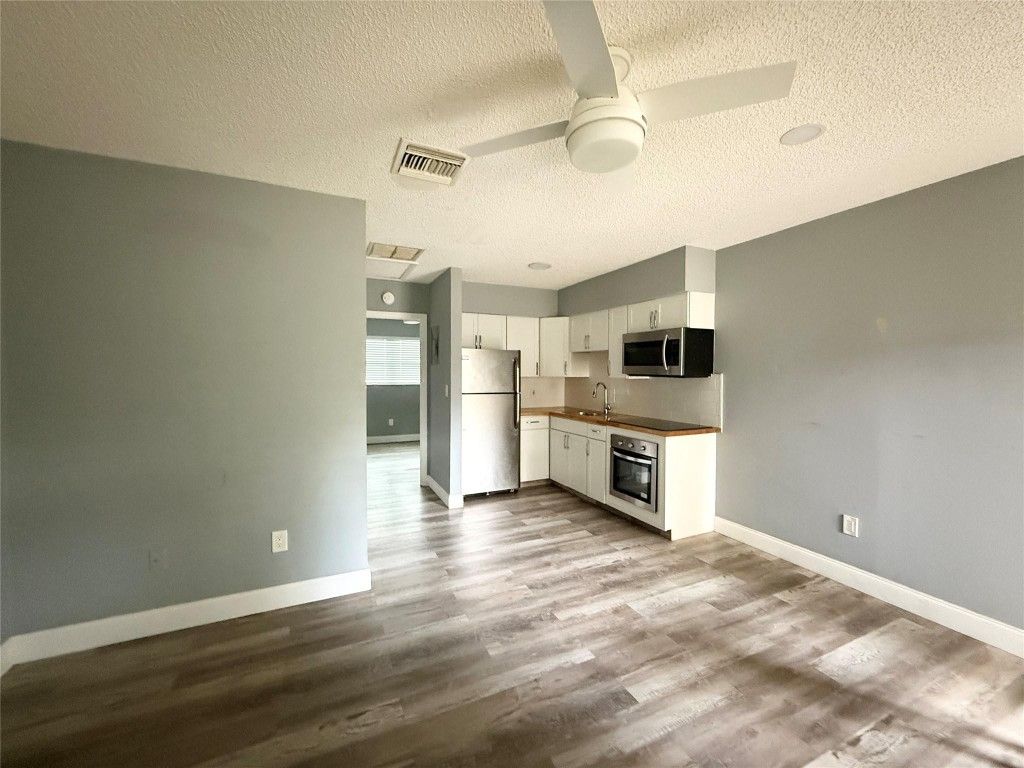 Photo of 800 SE 18th Street #2, Fort Lauderdale, FL 33316 (MLS # F10533380)