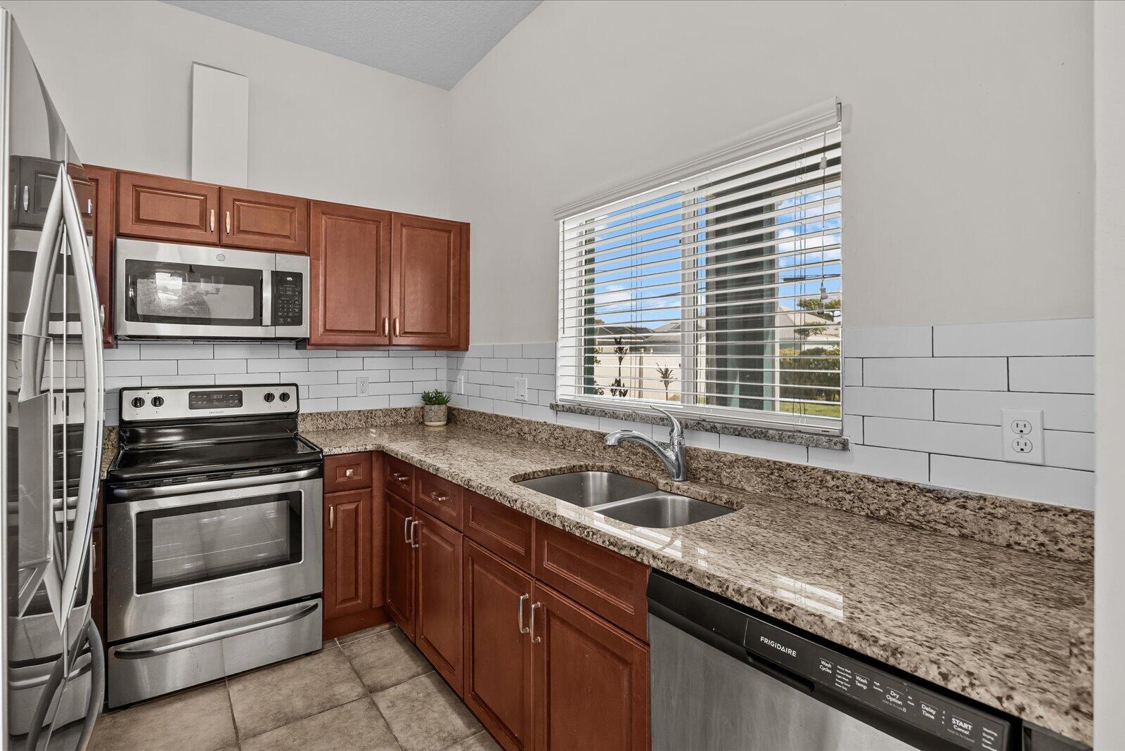 PORT ST LUCIE SECTION 16 - Residential