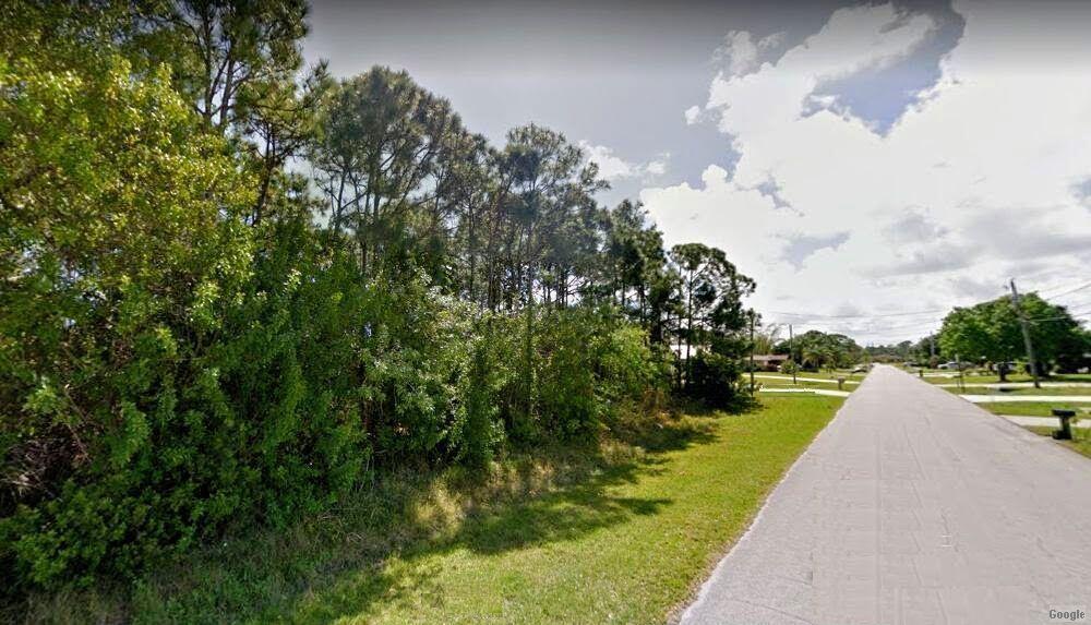 BEAUTIFUL LOT in lovely INDIAN RIVER ESTATES.. Excellent location in a Super Subdivision.. Stroll down Myrtle Drive directly to enchanting PALM LAKE, surrounded by expansive, TREED PARKS on all sides.. Canoe.. Kayak.. Pavilion.. Picnic areas.. Kiddie Playground.. Walk the dog.. Pick out a bench.. Hang out and relax.. on EITHER SIDE OF THE LAKE.. No HOA.. so Park your RV.. Boat.. BUILD A POOL.. 80 X 125 lot.. just a shave under a quarter-acre (.23).. PLUS.. close to Beaches.. County Parks.. Natural Attractions.. and so much more! Shopping.. Restaurants.. Schools.. Medical.. ALL the many usual conveniences.. close at hand.. Piped city water.. Electric at site.. Come see! You'll be so glad you did. Aloha!