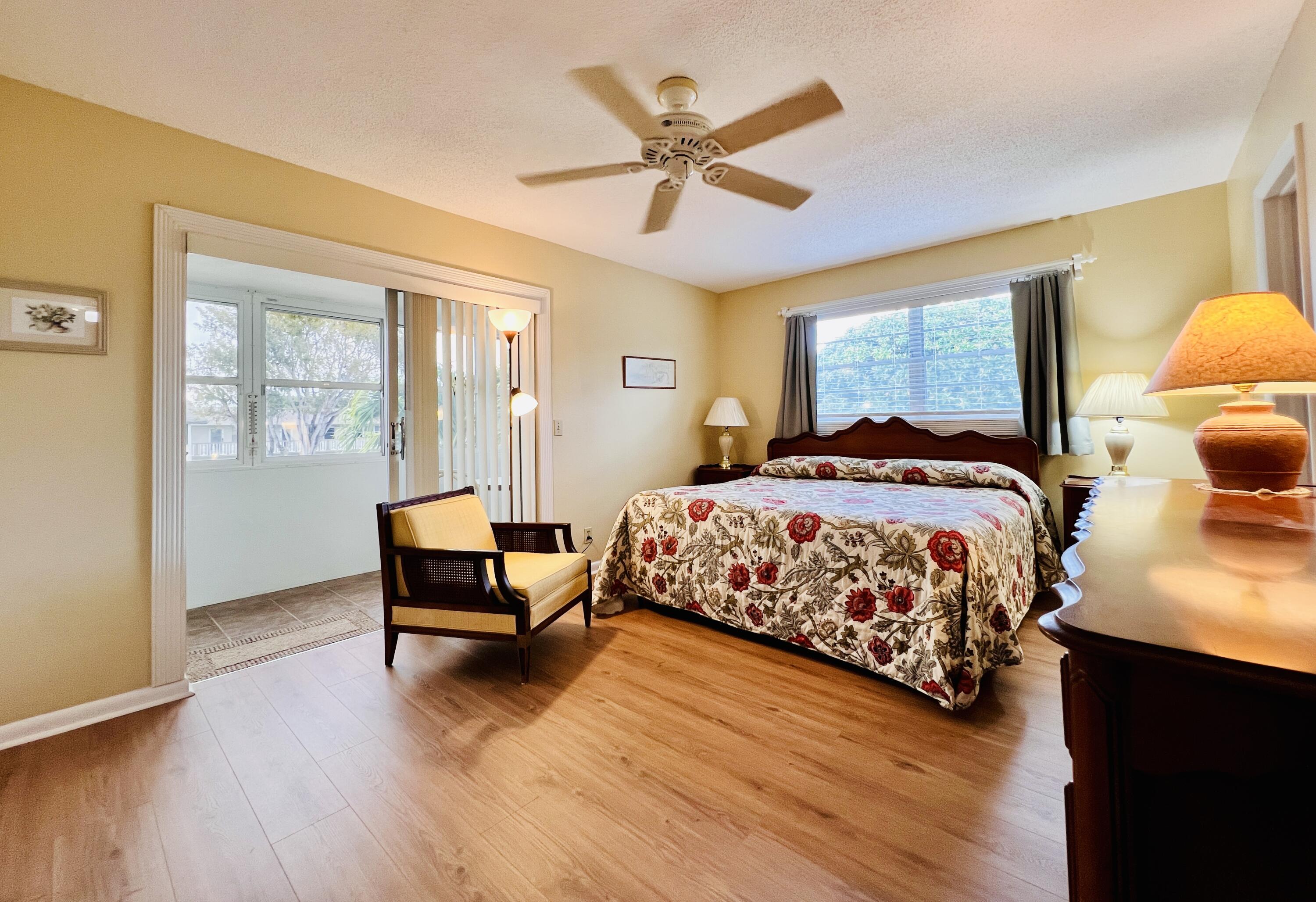 CENTURY VILLAGE - DORCHESTER CONDO - Residential